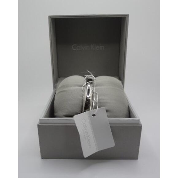 NWT- Calvin Klein Exquisite Silver-Tone Bangle Watch K1Y22102 6.25" - Picture 2 of 4